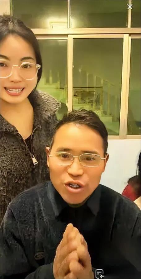 工地大叔成全网岳父？

扒开家底我惊住了！

这位贵州大叔突然爆火，竟因5个亲生