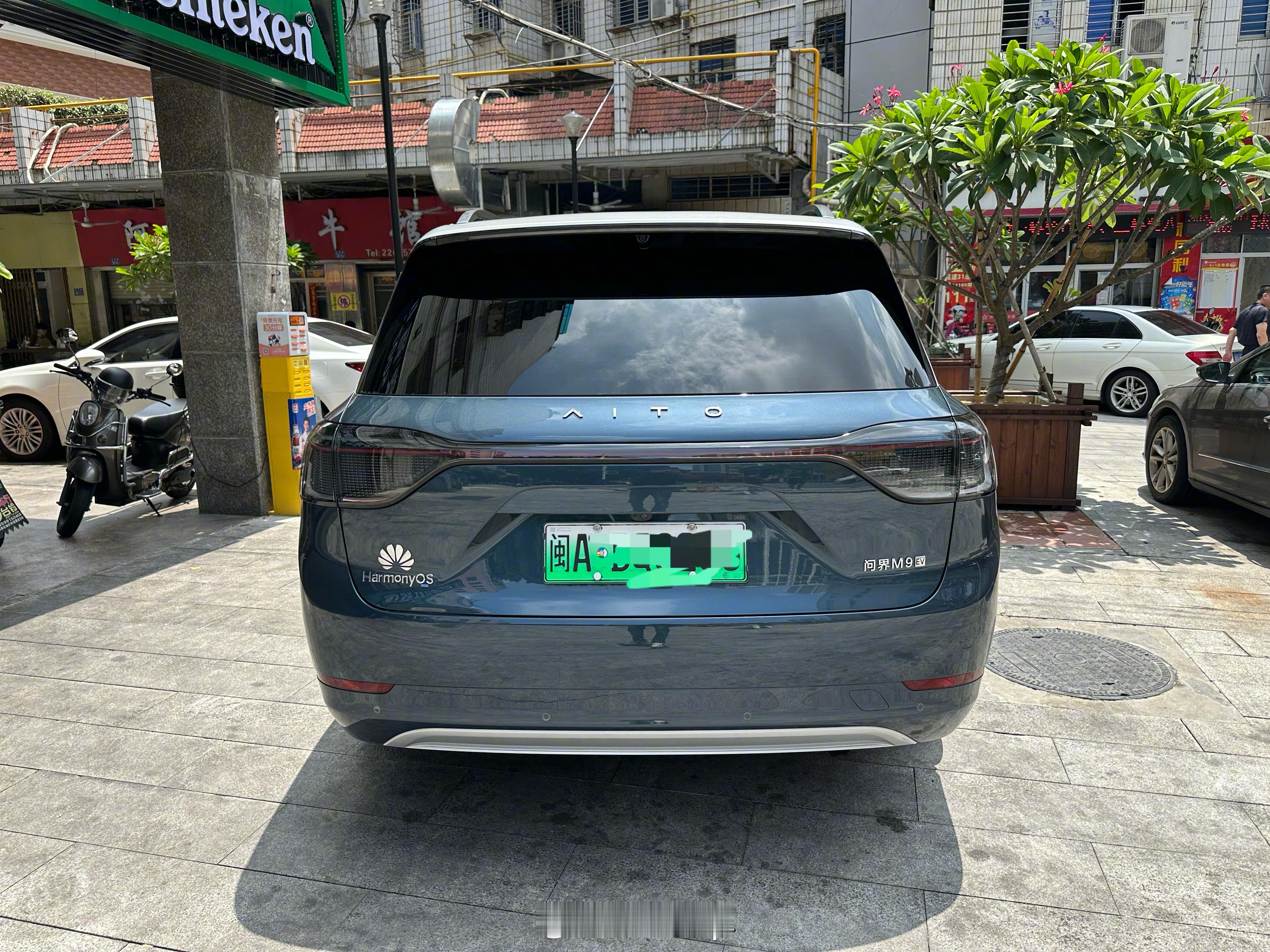 第一次见到问界M9的纯电版本！ ​​​