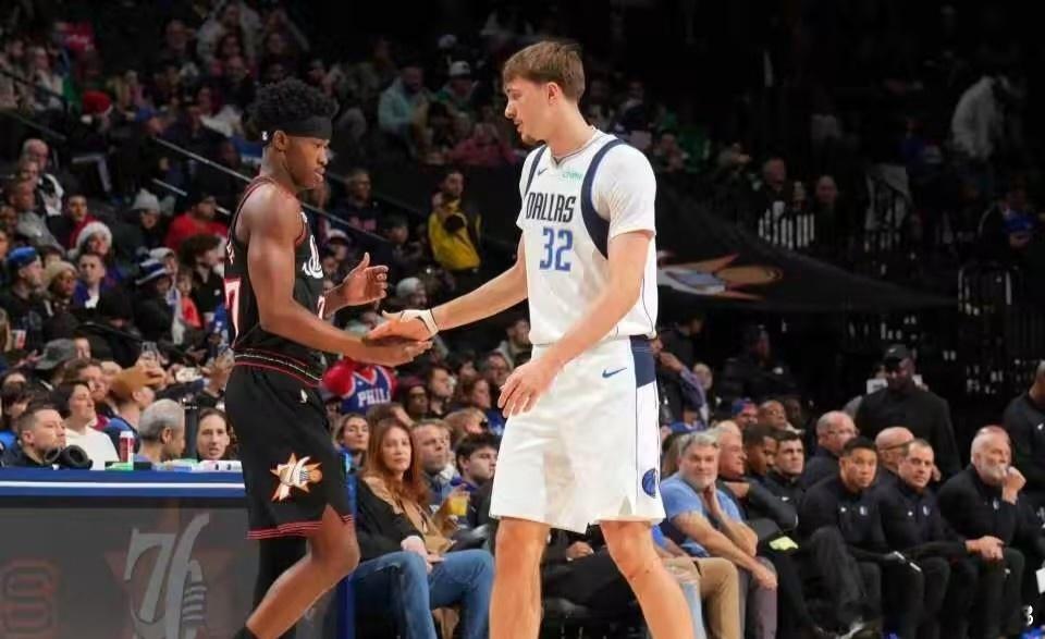 弗拉格加埃奇库姆是个很不错的组合，前者当核心培养，后者当二当家培养，未来可期。说