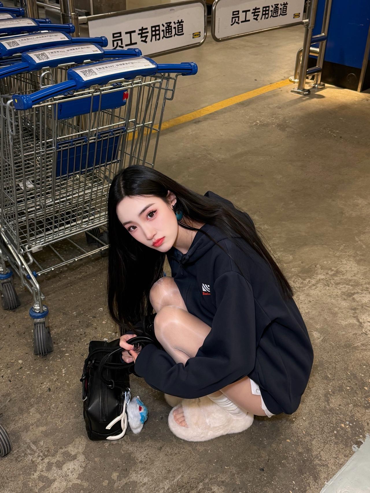 天冷了大家多吃点衣服脸红的思春期