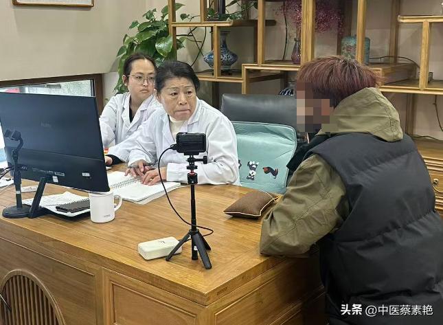 手淫 10 年，导致腰酸早泄？老中医：1 疏肝 2 补肾，快速硬气起来

很多男