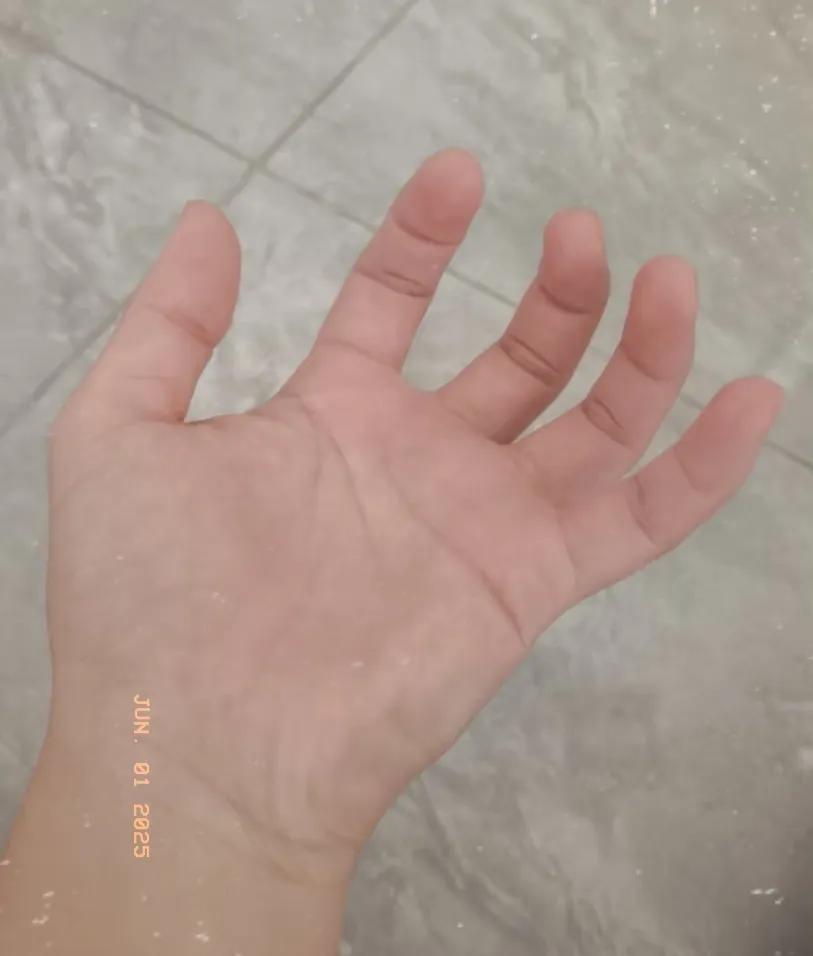 端午你们发了什么？我们公司发了这个，太重了我都拿不起来[笑哭]