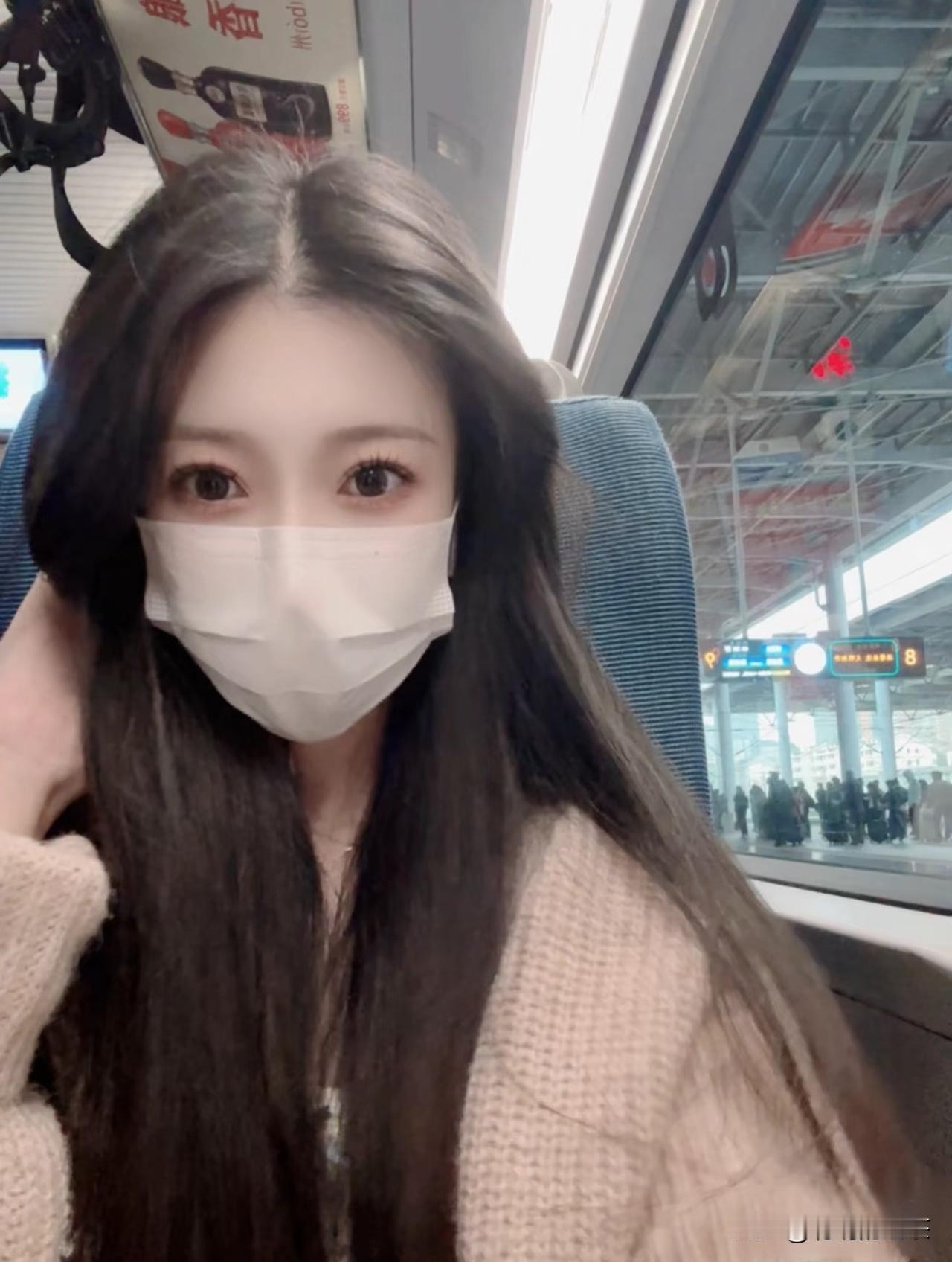 你在哪我去找你，找能一起出去玩的搭子……