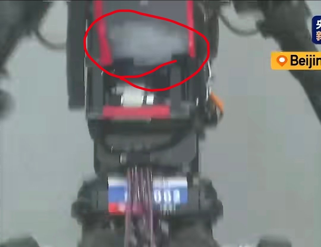 宇树冰块降温法为了追上耀子的闪电也是拼了，但是荣耀是液冷散热啊宇树机器人打破人类