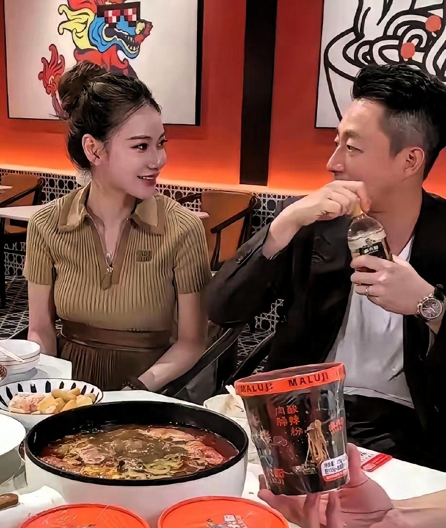 汪小菲结过两次婚，一次是大S，一次是马筱梅，他生意也有起伏，大家都看到了，大S在