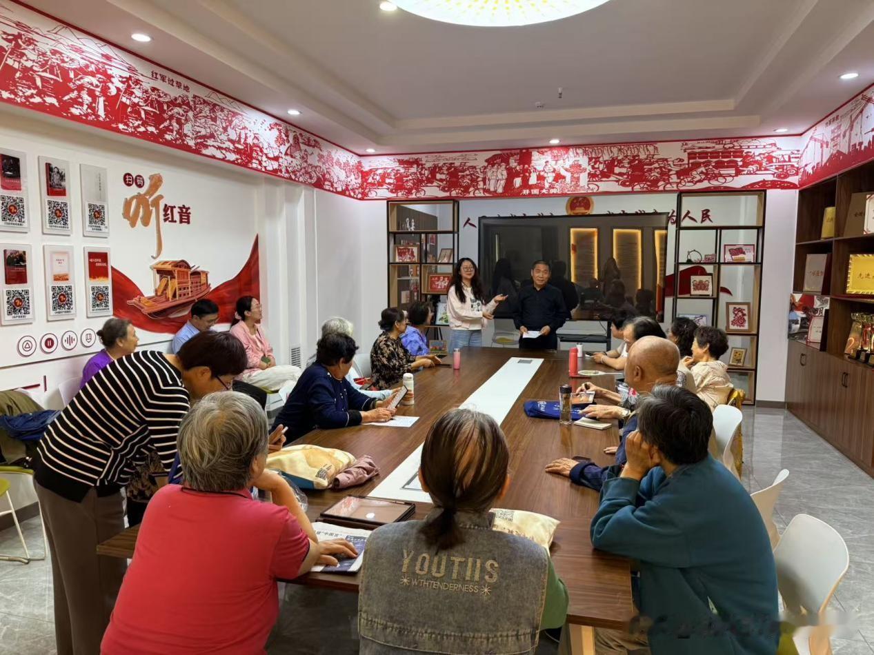 中医养生进社区！万柏林区滨体社区科普健康知识惠居民
 
近日，太原市万柏林区兴华