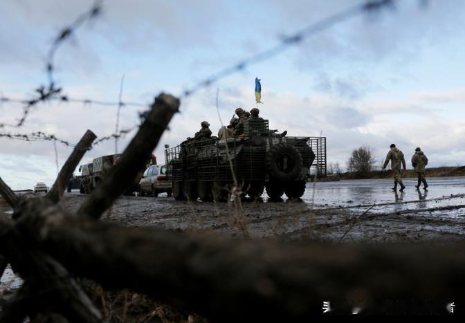 “堡垒”陷落，乌克兰军队损失估计巨大。
西方专家称乌格莱达尔的投降对乌克兰武装部