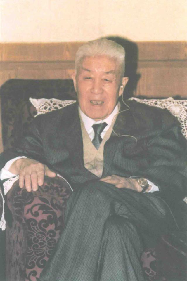 80年代，有人说林彪不会打仗，郑洞国反驳说，简直胡说八道。
作为战场上的老对手，