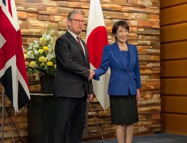英国不支持，日本失望。当地时间6月14日，高市早苗离开了英国，前往意大利出访。