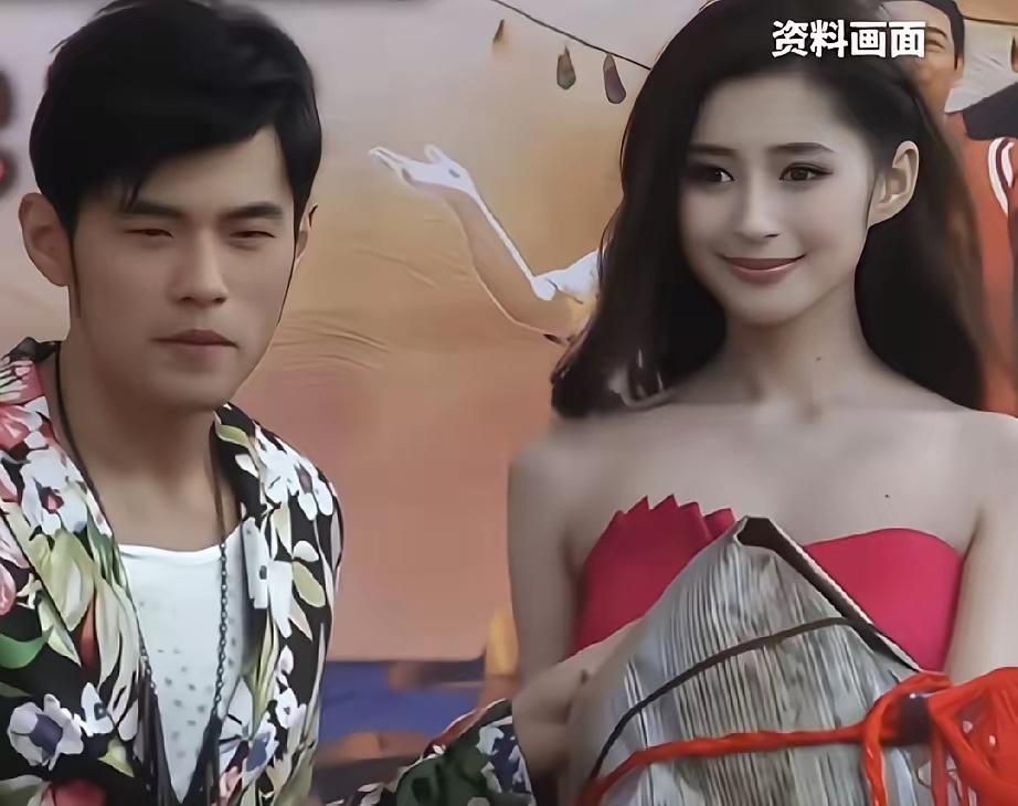 周杰伦不可能有私生子，他有三大历史功绩：
他开创了“中国风”，如果没有他，大街小
