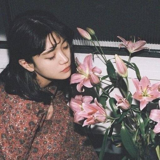 ▽   二十几岁，匆匆忙忙，   慌慌张张，一无所有。 