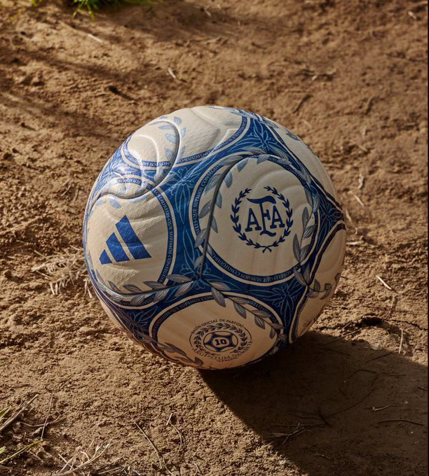 ⚽️阿迪达斯推出“ARGENTUM GAMBETA”，阿根廷足球新赛季的新款比赛