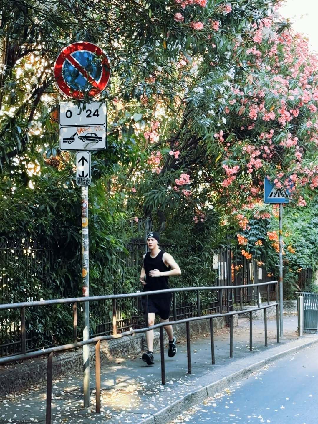 展丞 💖💚展丞夏日恋歌 260621IG更新：七点的米兰 🏃 