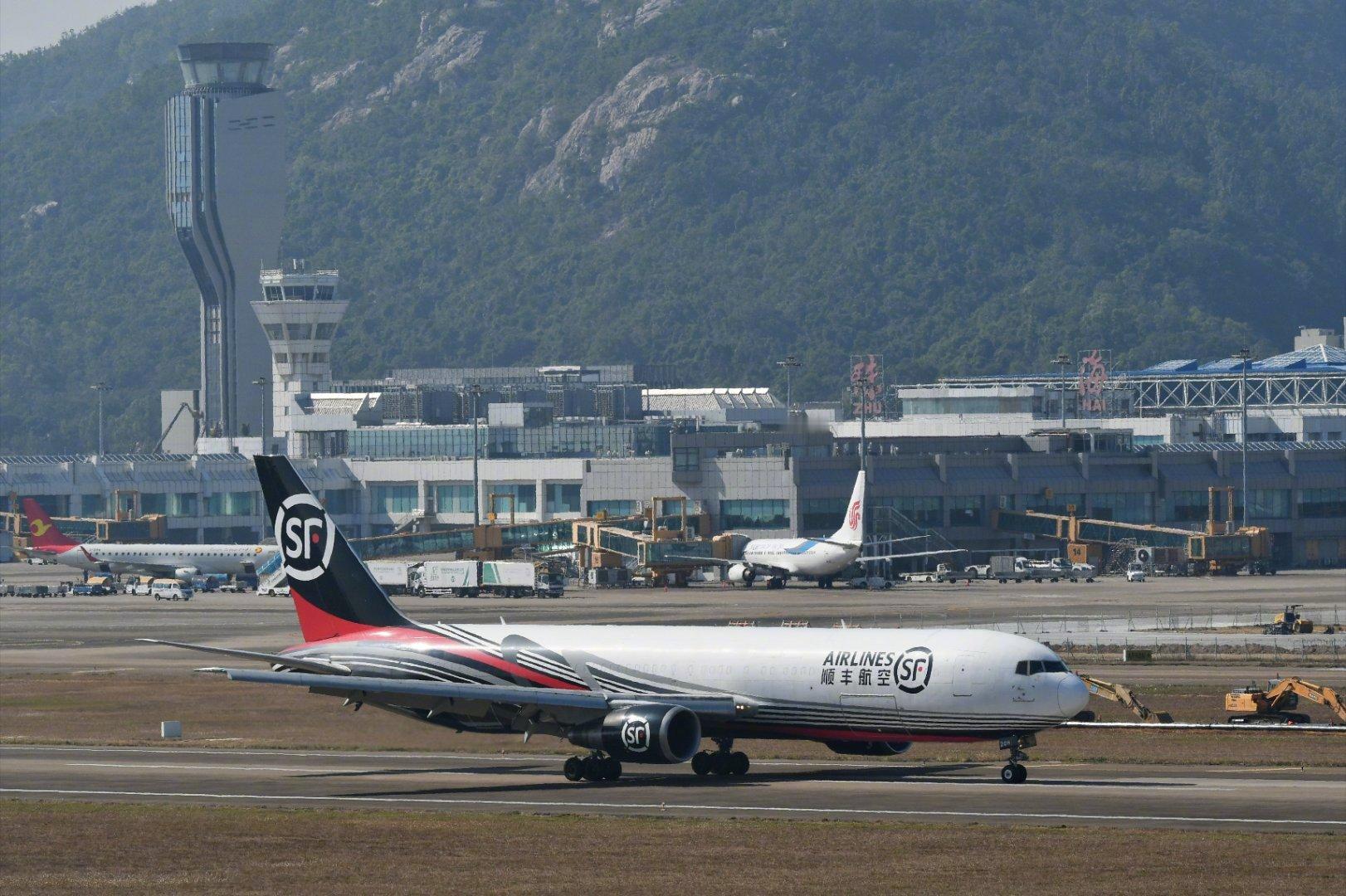 航空君航空科普 珠海金湾机场终于有定期国际航班了，虽然只是货运。航空创作计划 珠