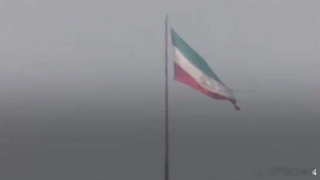 伊朗卫生部称，德黑兰空气质量已对所有人群都非常不健康。AQI超二百，未来几小时将