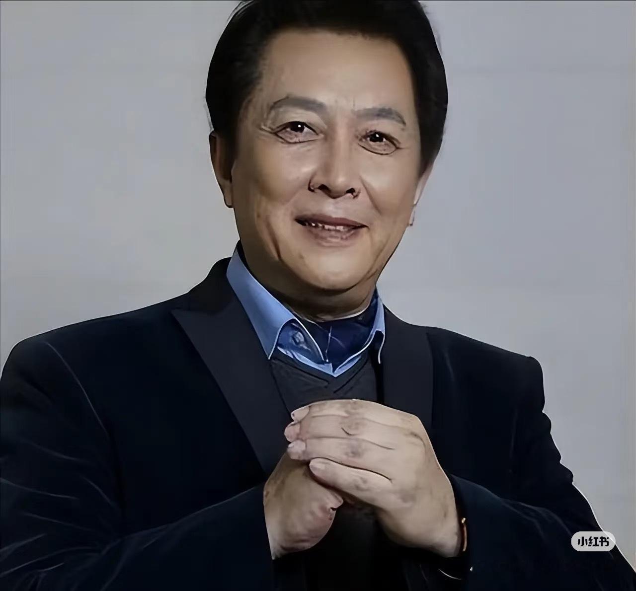微笑一号店艺人官宣 唐国强老师入驻！从经典角色塑造者到经营导师，他的身份转变充满