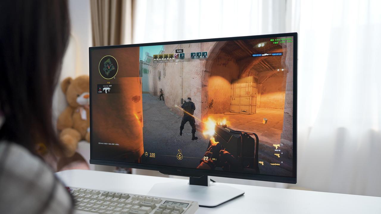 不将就不降级，买显示器也能一步到位？说的就是丝姐之前体验过的TCL 27C3A 