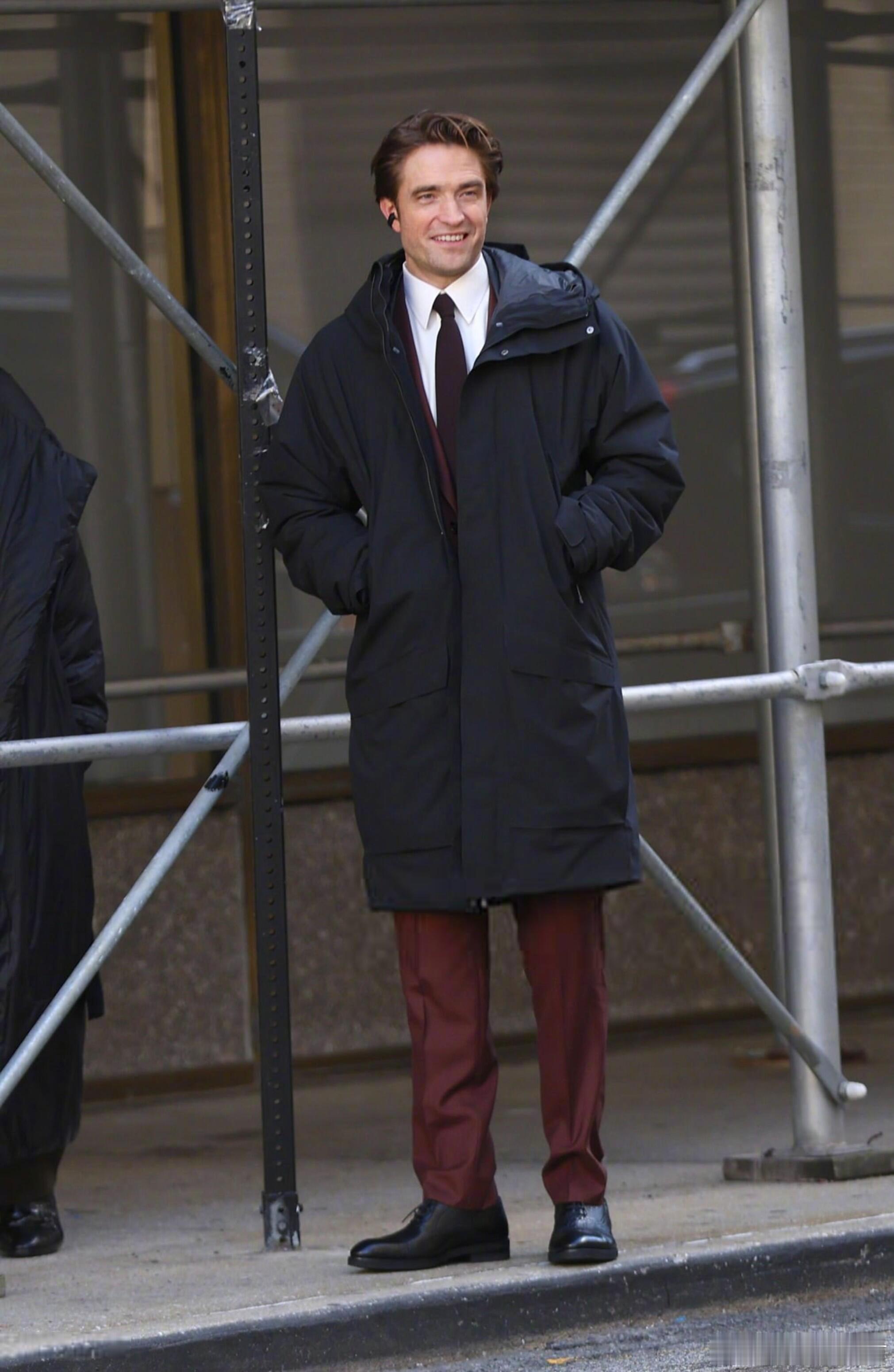 Robert Pattinson罗伯特·帕丁森11月14日在新泽西拍摄电影《He