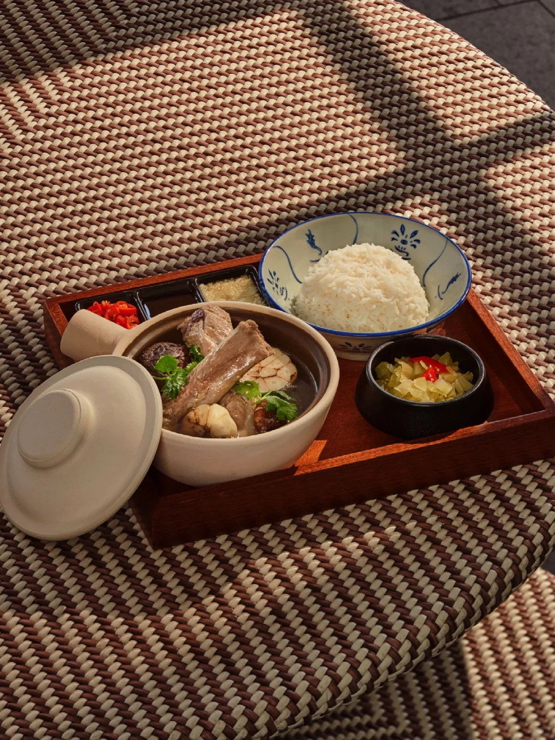 新加坡嘉佩乐酒店｜“打饱嗝”小城