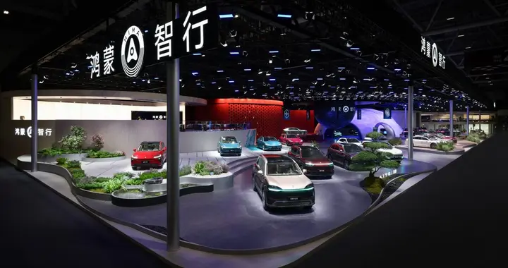 “五界”多款新品重磅来袭，鸿蒙智行家族亮相2026粤港澳车展