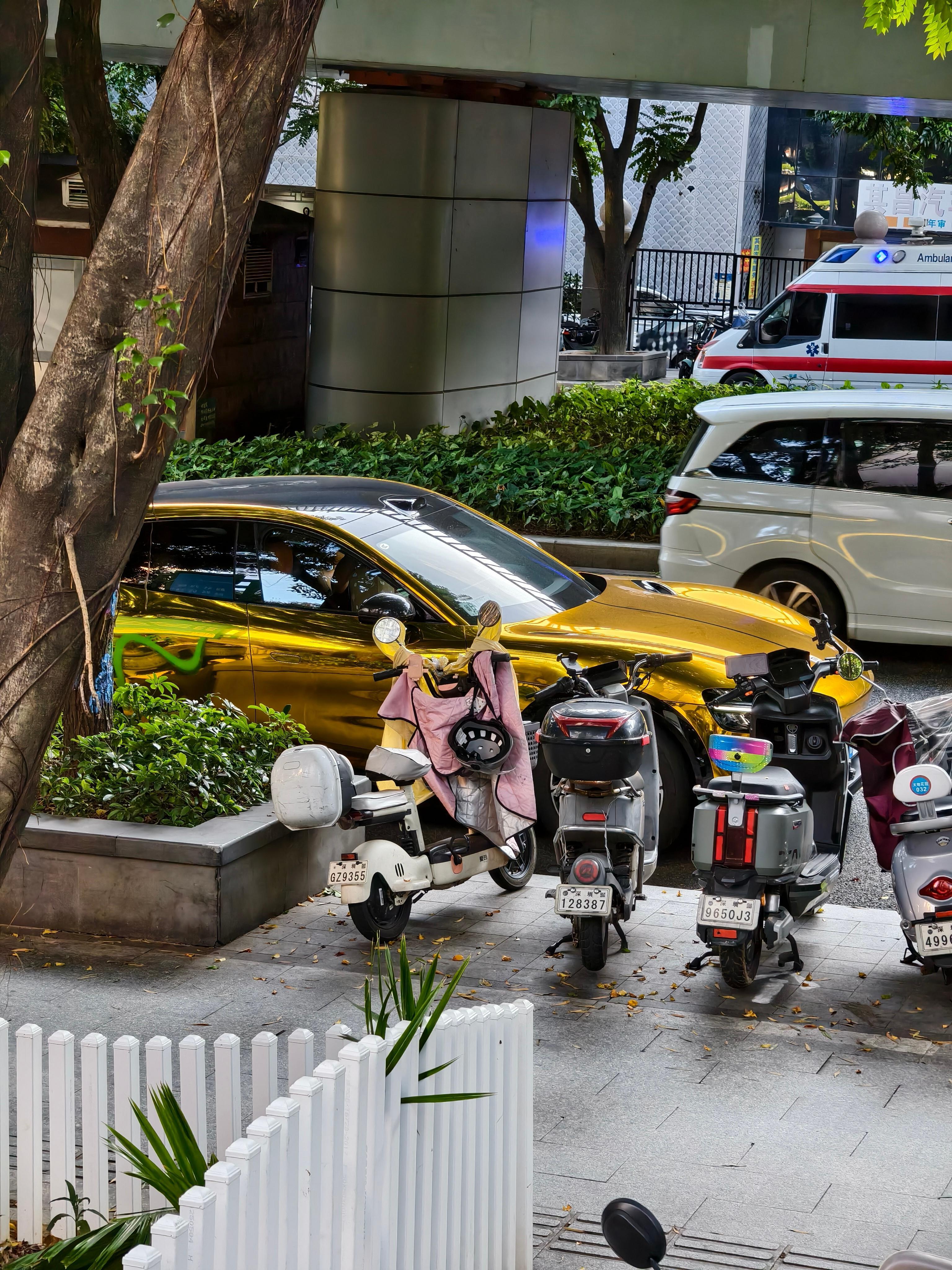这是我见过最浮夸的小米汽车[捂嘴哭] ​​​