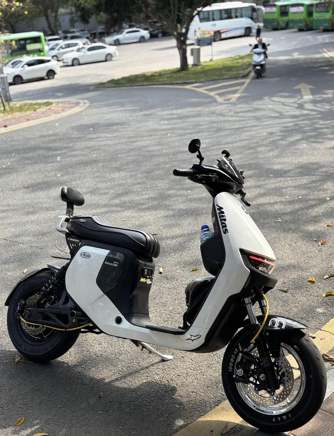 我不懂相遇的意义 我想一定不是放弃。9号f90