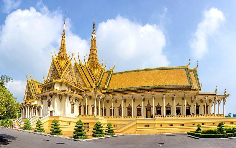 金碧辉煌的寺庙，感受东南亚的异域风情！