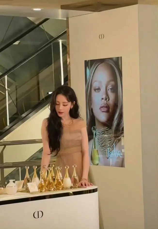好权威的一张脸