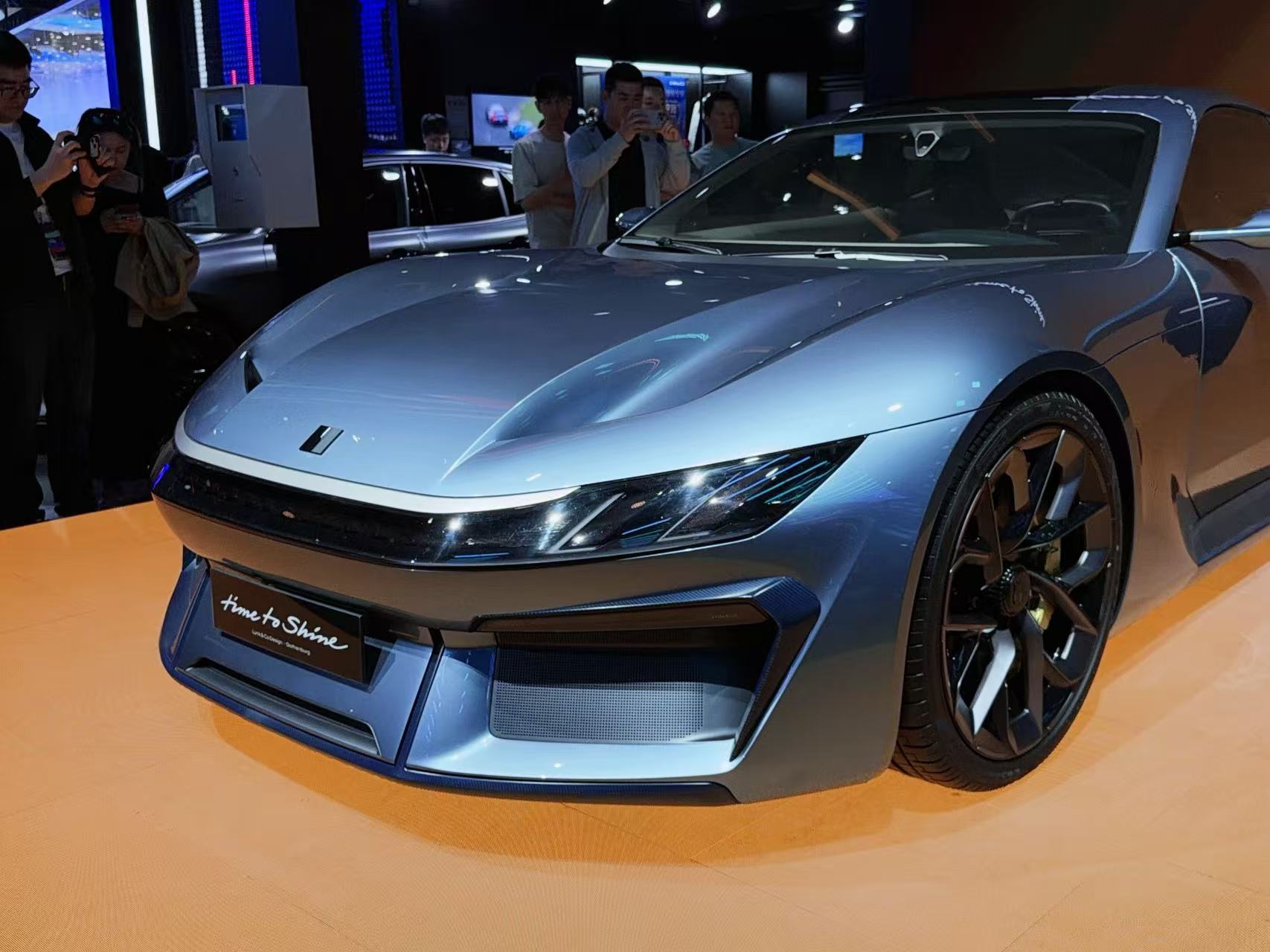 领克GT你别说，这车有种上世纪老跑的风格智驾数码团