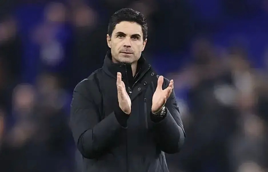 会是这次吗？阿森纳第5次夺得英超圣诞冠军，此前4次均无缘最终夺冠02-03赛季，