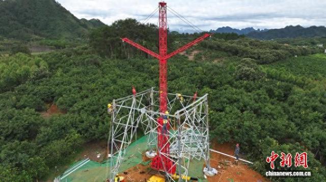 （新春走基层）广西1975项电网工程春节前投运 护航民众温暖过年