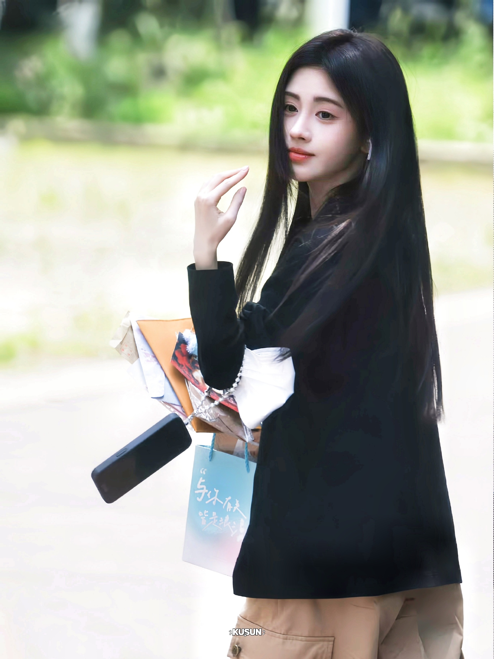 🍊💙鞠婧祎万花世界💙🍊鞠婧祎苏绿夏萬事開心♡=•ㅅ＜=)☆