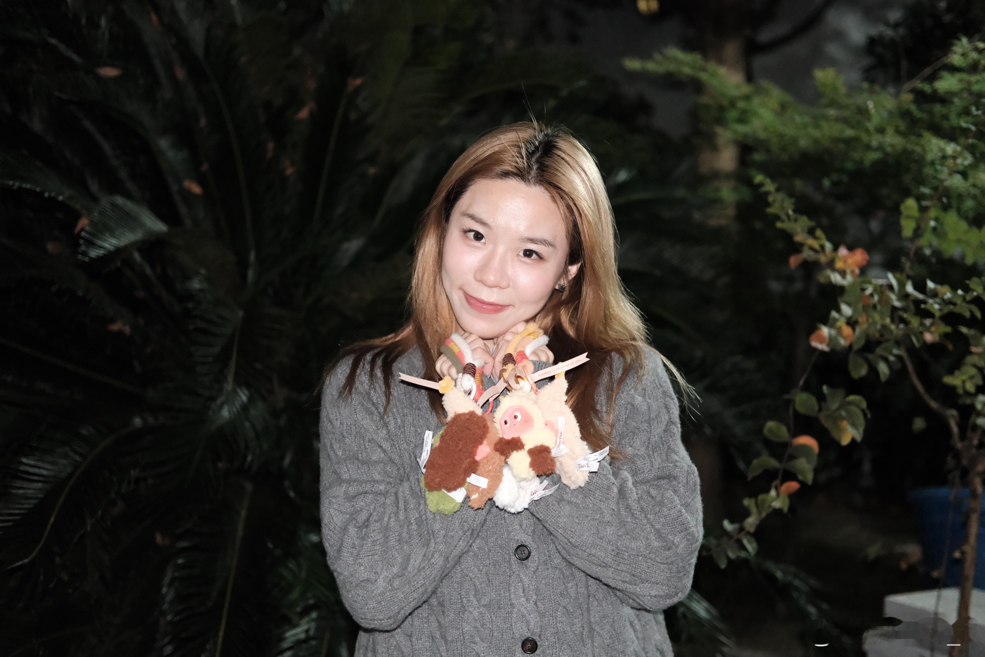 十五的月亮十六圆 ​​​