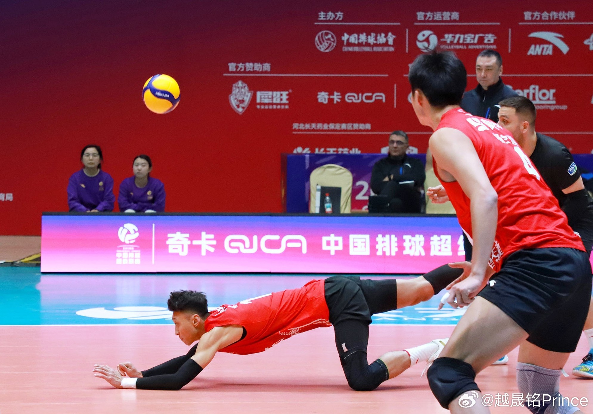 排球 ⚠️ 排超联赛有必要增加挑战项目了，尤其是落地挑战的空缺，争议性太大。⚠️