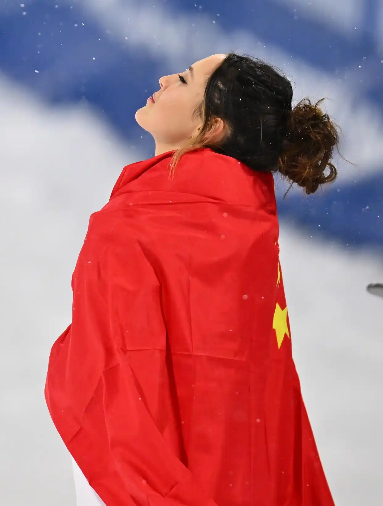 什么是强大而自信，看看谷爱凌就知道了。美好女性的样子她都有！ 冬奥会此刻皆不凡谷