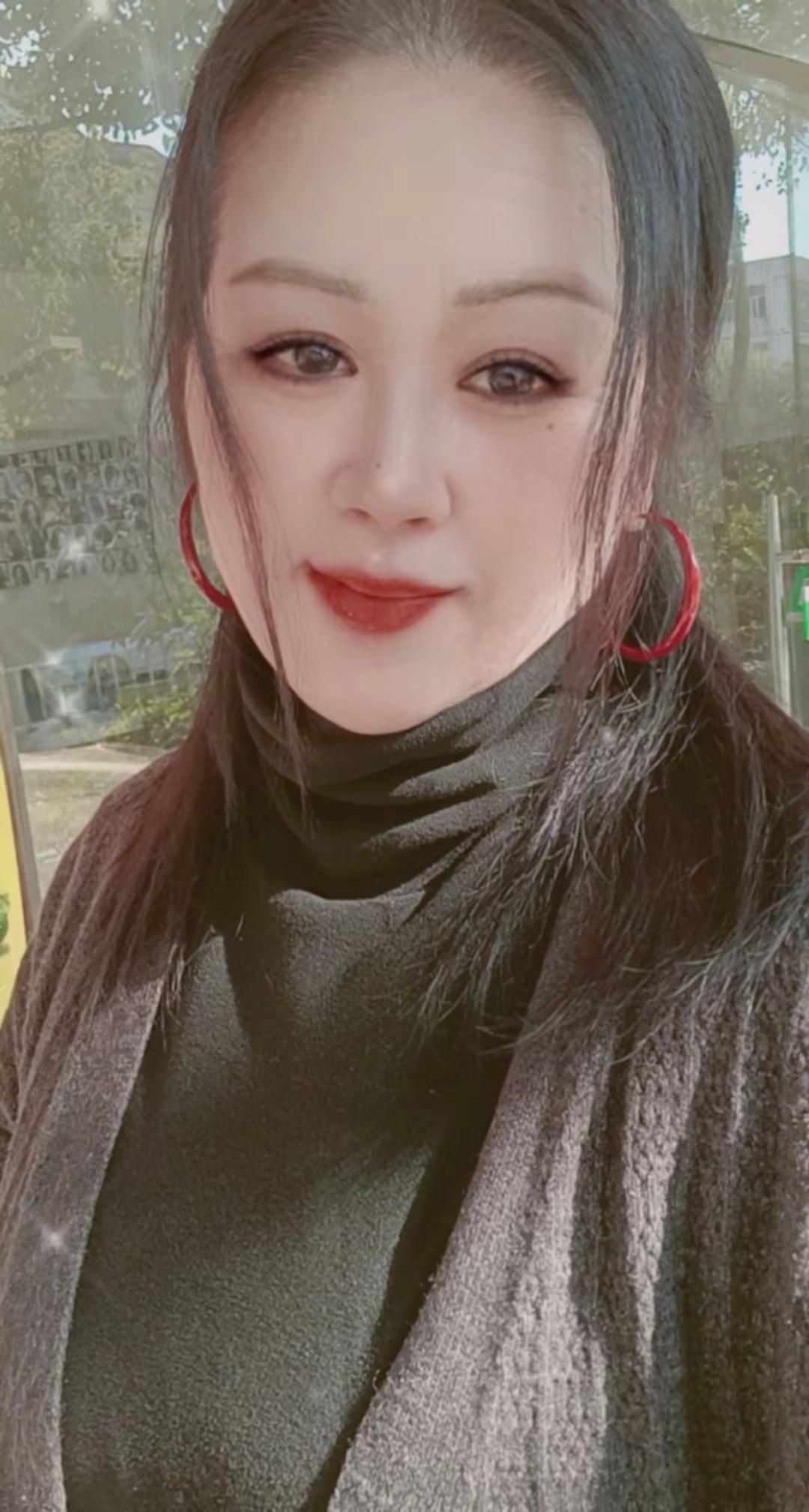 抬头含泪问苍天，为何渡我到人间，酸甜苦辣全尝尽😭😭