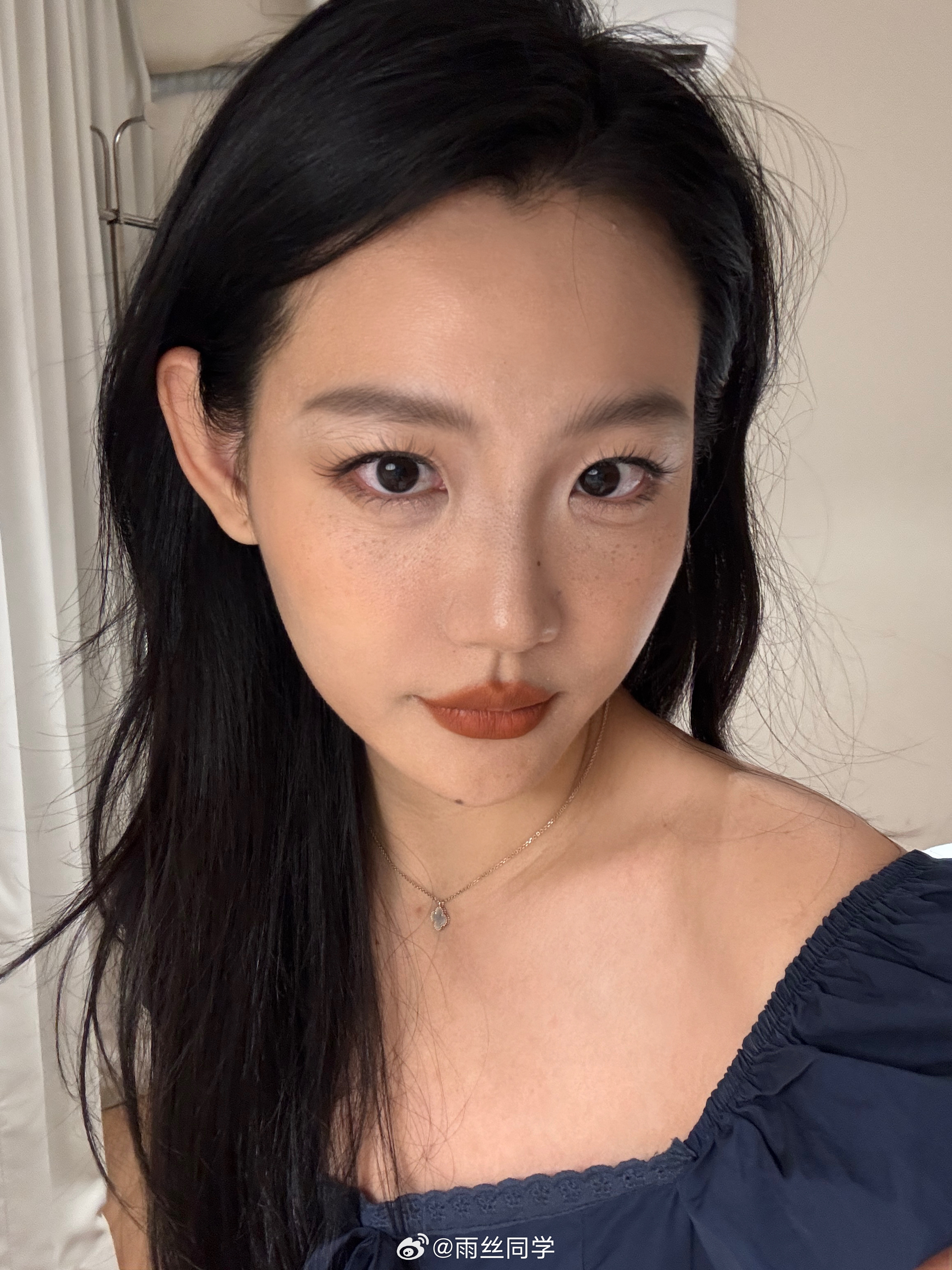 挑战了下雀斑妆！适配程度好像还不错[比耶]雨丝的日常 ​​​