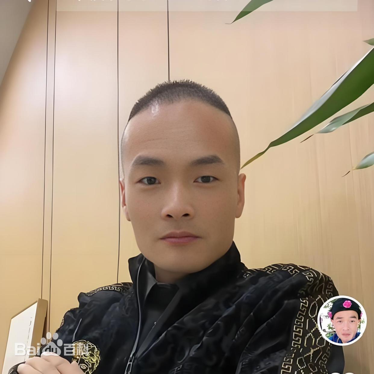 周至网红哈老婆来商洛，给商洛带来了一点热闹，增加了一些流量。哈老婆是一位退伍军人