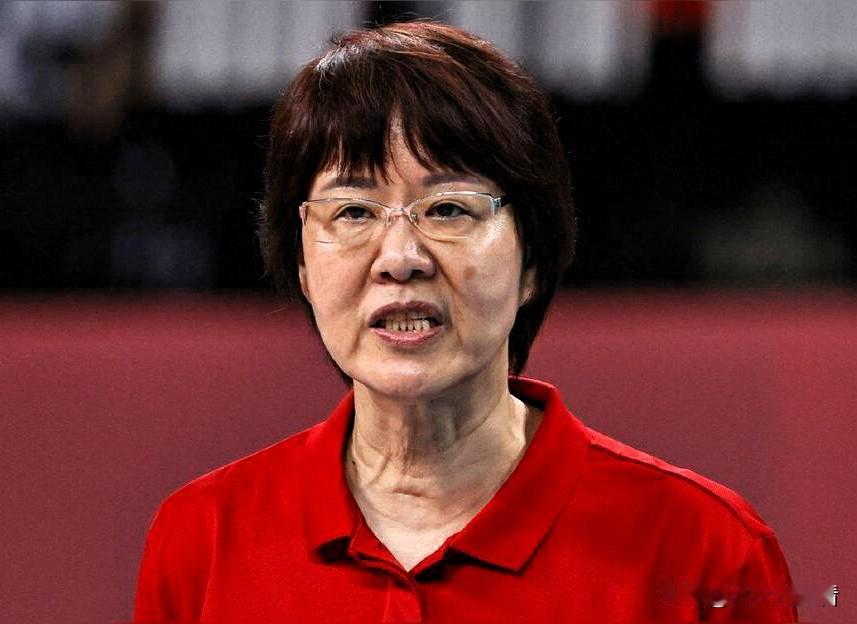 不知道大家是不是这样？
女排世锦赛
中国队将面临黑马法国队的挑战
也进入了死亡半