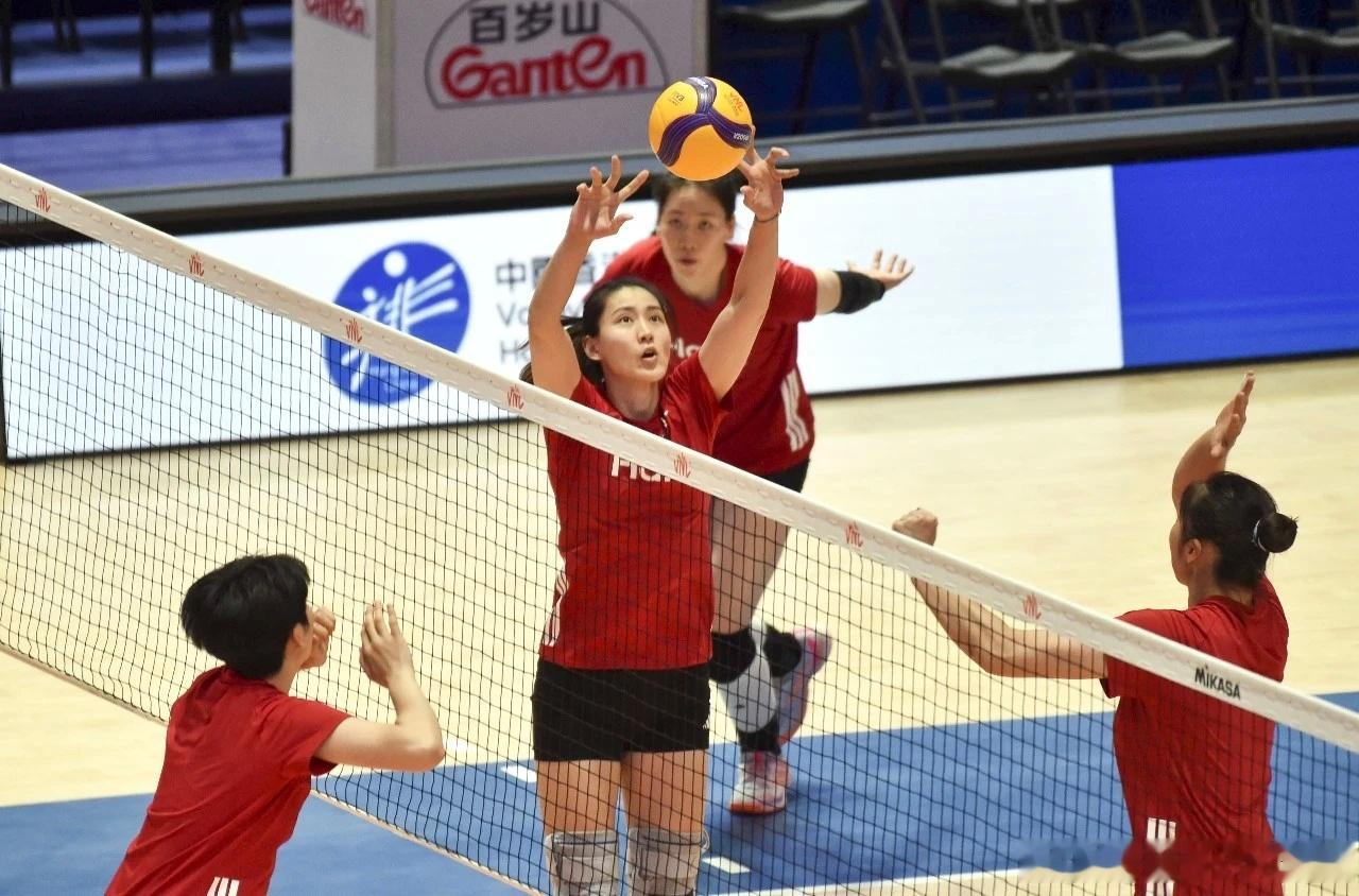 世界女排联赛🏐中国香港站🇭🇰:意大利队🇮🇹3比2胜中国队🇨🇳 