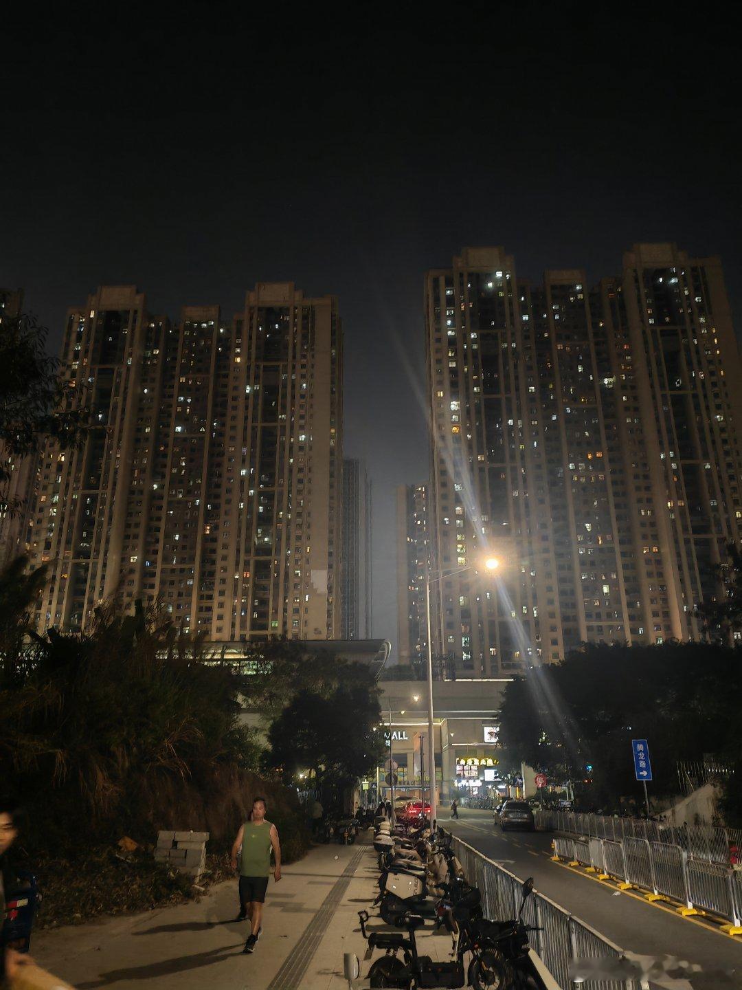 中海锦城安居房，当年每平1万原购价，补2000每平转红本，应该也能爆赚。 