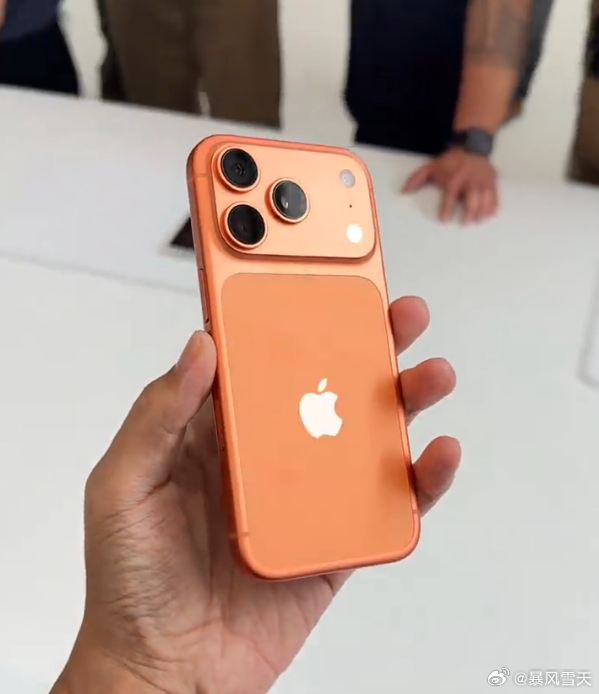 iPhone17系列价格 苹果要引领复古风吗？这样的果子各位喜欢不？ ​​​