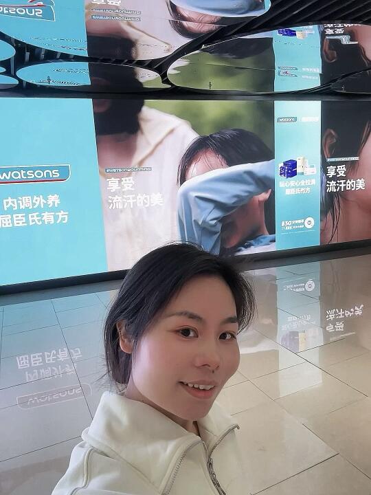 不是，上海地铁广告都这么超前了