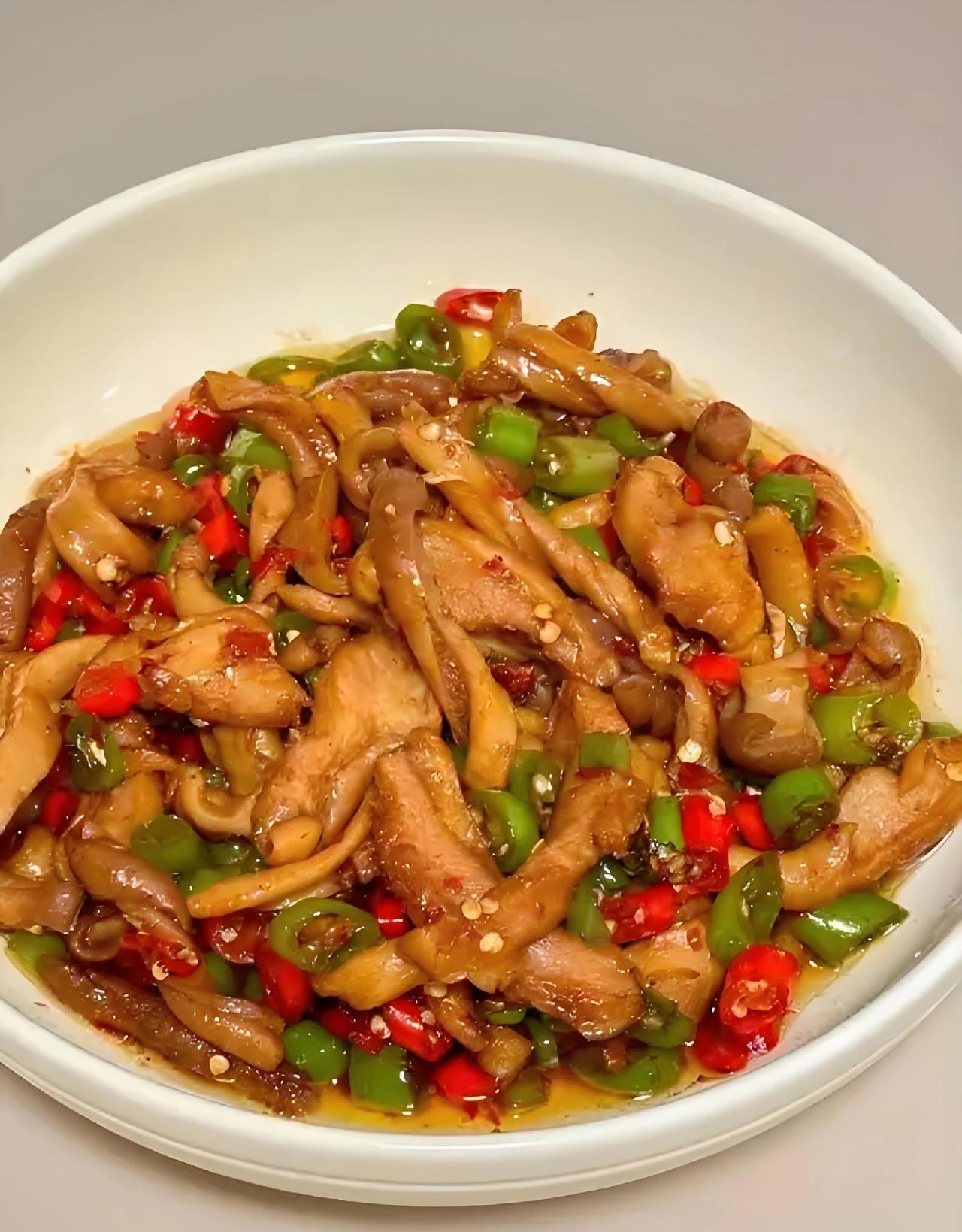 高血压五年多了，自从那次之后，再也不敢多吃猪肚了！
 
我得高血压五年多了，从刚