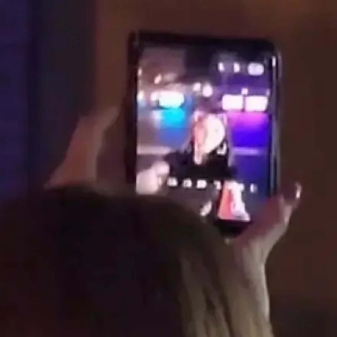 xpp们 你们根本配不上她的真心在你们对给她p兽图也丝毫不觉得有问题的时候，甚至