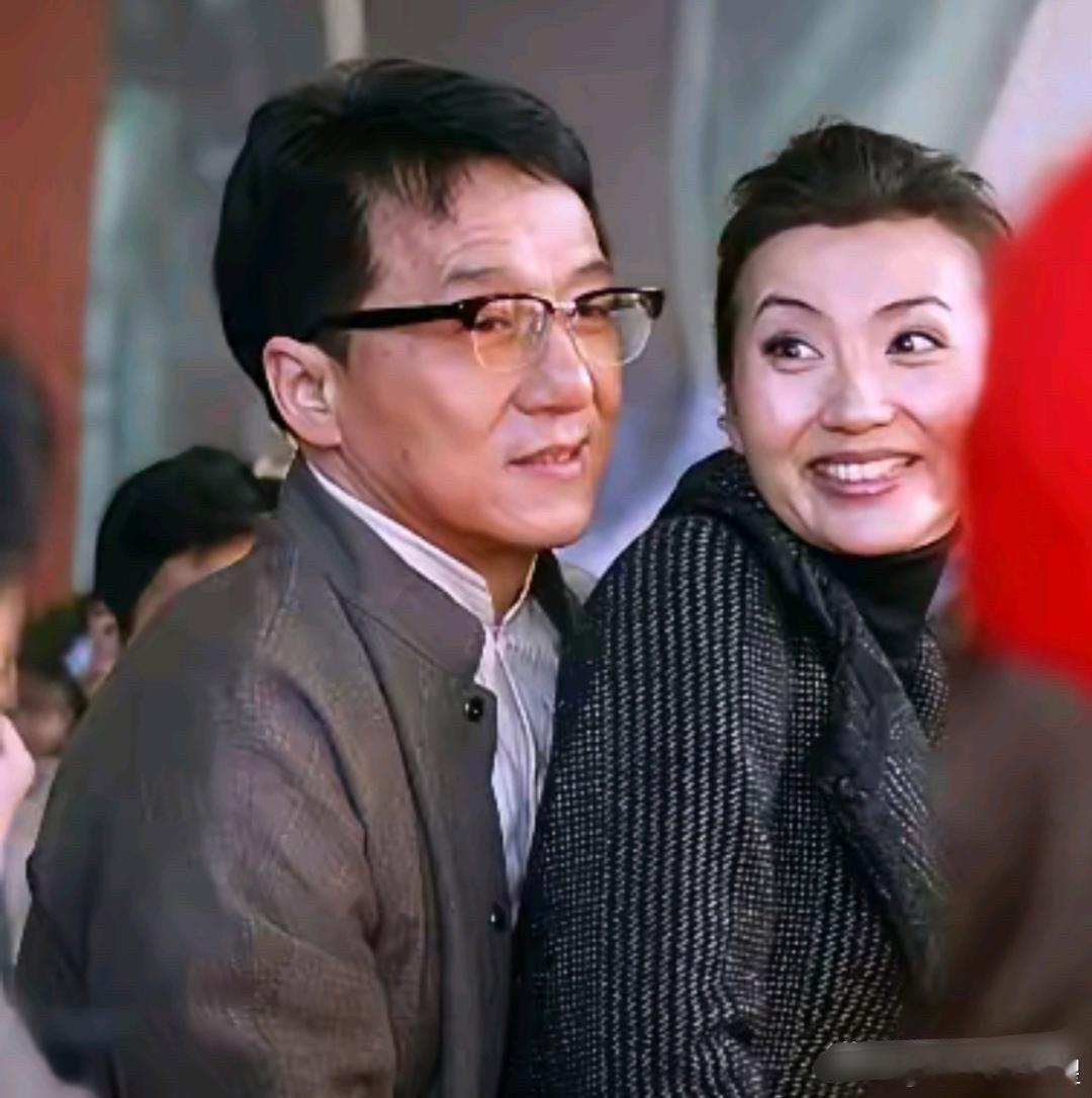2007年成龙和陈好。 