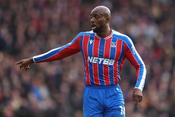 米兰接近签约马特塔  据外媒报道米兰即将与水晶宫对于马泰塔的转会达成协议。球员的