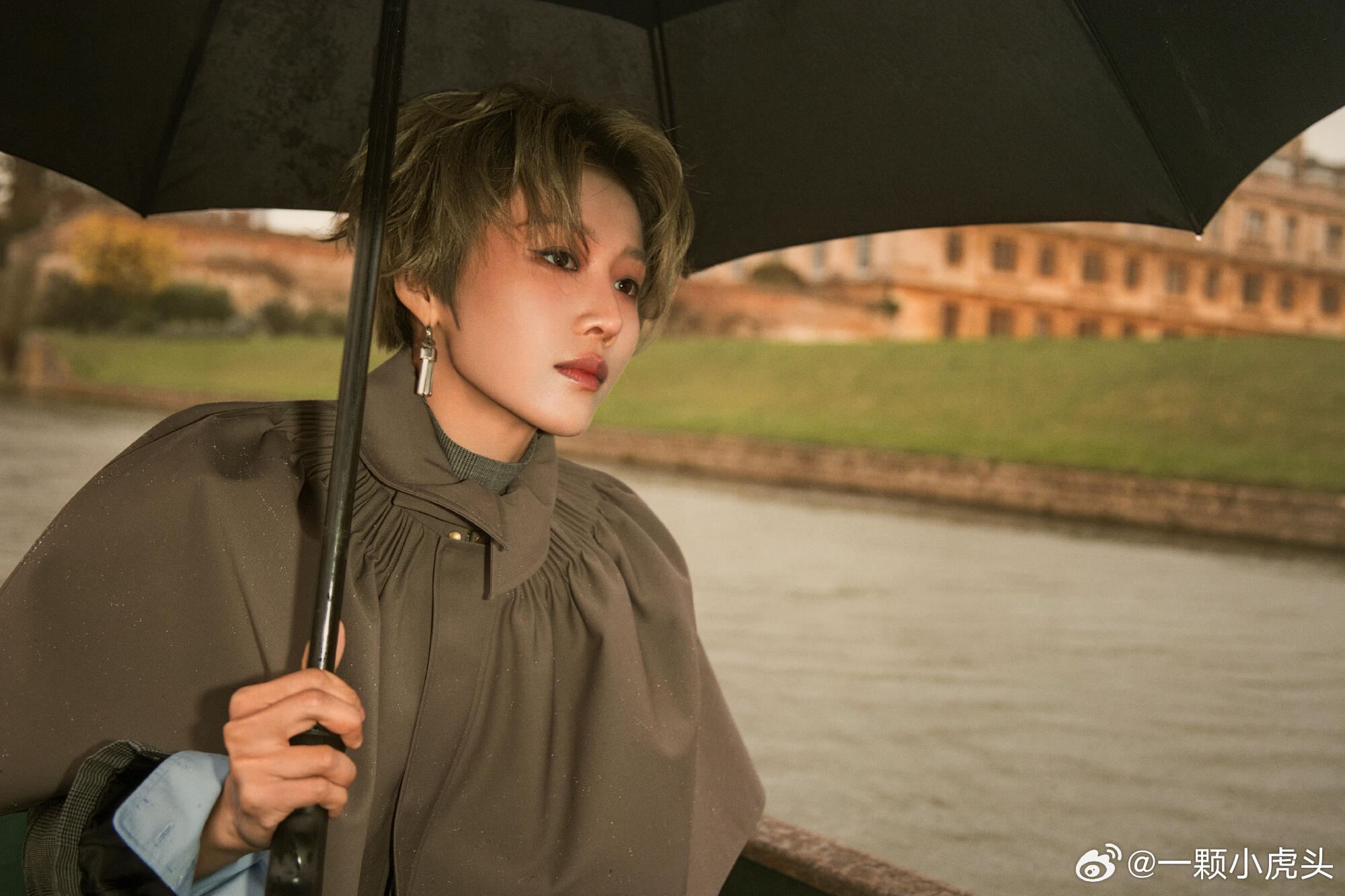 肯迪文全球品牌大使刘雨昕的首次参加伦敦百年大秀造型出图👏 