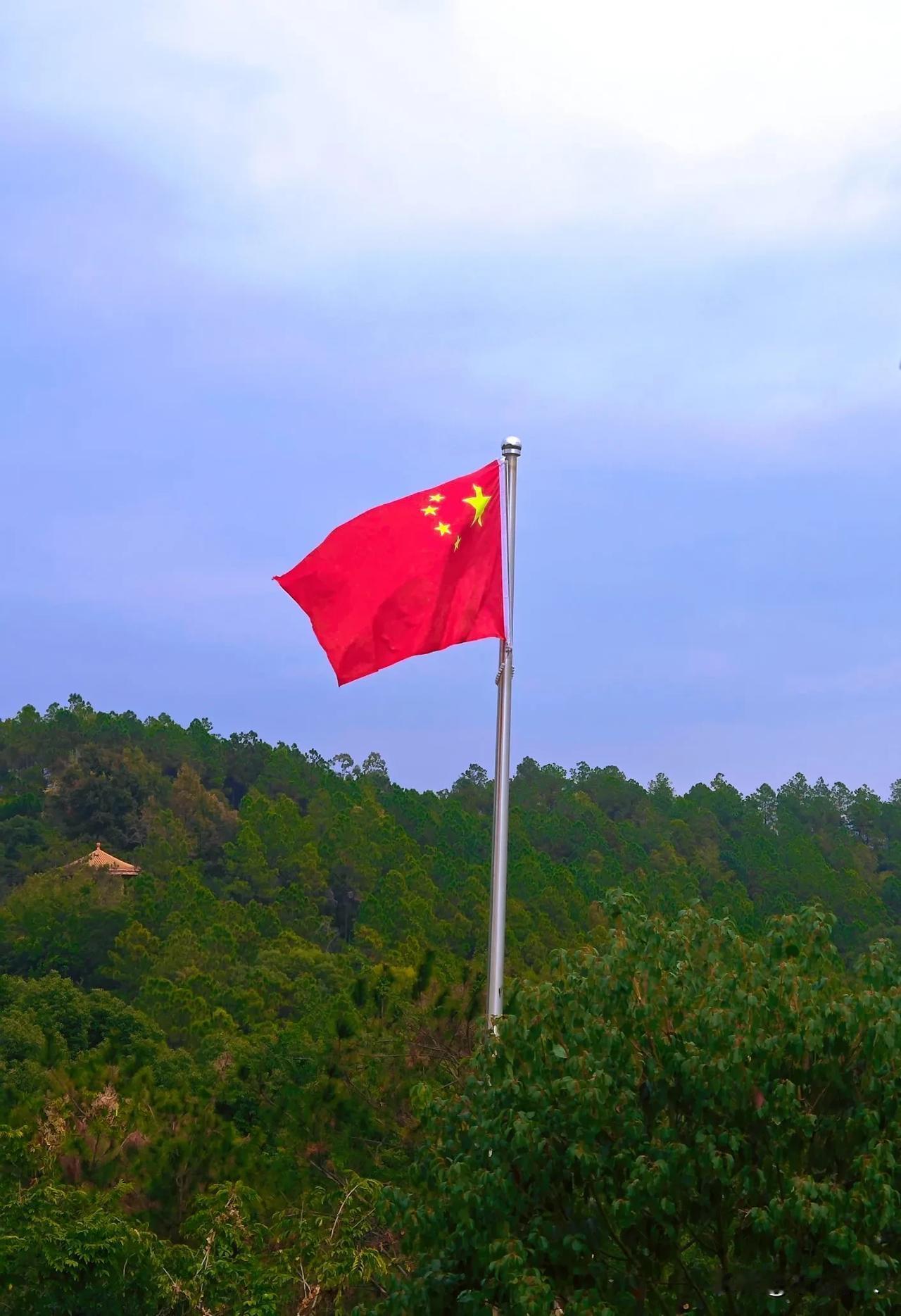 天地有正气，杂然赋流形。下则为河岳，上则为日星。文天祥代表了从古至今中华民族一直