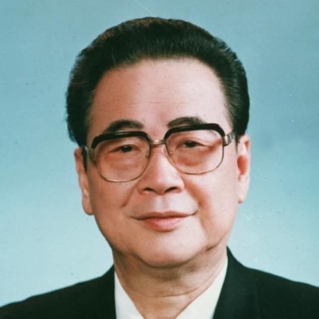 1992年7月，邓颖超因病离世。谁知，邓颖超留下的最后一句话竟是“李鹏”二字，这